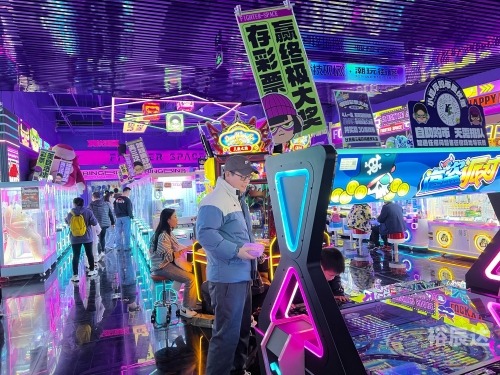 天天玩电玩城天天玩电玩城，电子游戏的乐园