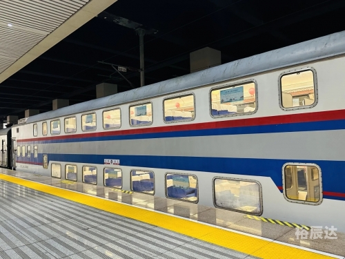 动车D2809动车D2809，穿梭时空的旅行者