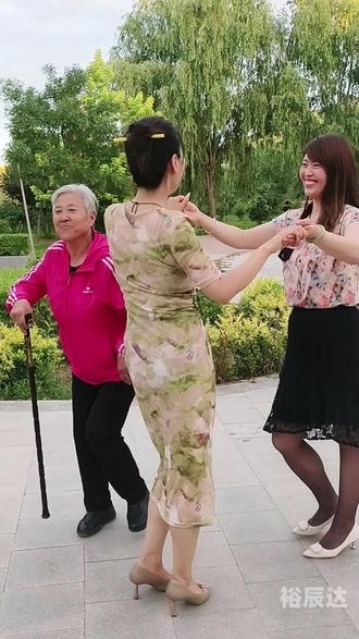 开心娱乐视频高清免费下载开心娱乐视频高清在线观看-第2张图片