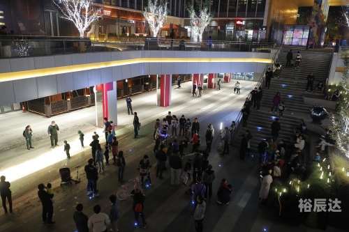 三里屯视频事件三里屯视频，繁华都市的魅力展示