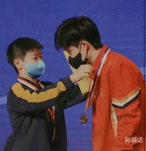 香港开奖结果揭晓，幸运与悬念交织-第1张图片