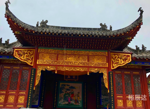 万书楼万书楼，古籍珍藏与文化传承的圣地