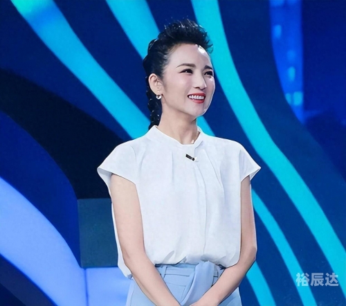 东南卫视主持人管艺东南卫视主持人管艺，才华横溢的主持人