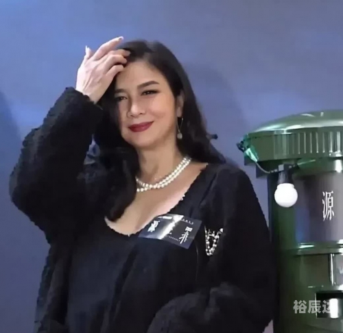 红姐图，魅力与象征-第2张图片