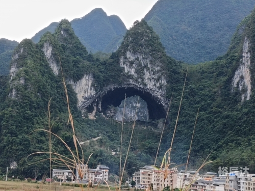 神秘村庄发现大量子弹