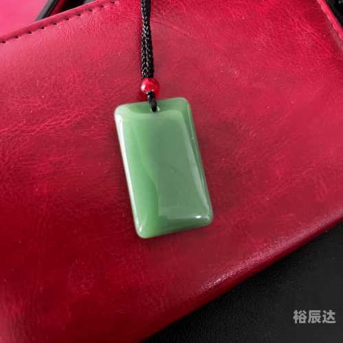 东陵玉属于什么档次的玉东陵玉属于高档玉石类别-第3张图片