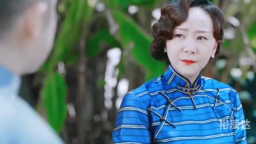 蓝姐三中三论坛蓝姐三中三论坛，智慧碰撞，共谋发展