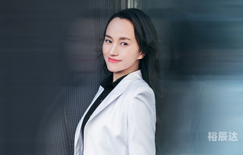 步老师 配音步老师，教育的引领者