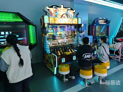 电玩 巴士电玩巴士电影，沉浸式体验与情感共鸣-第2张图片