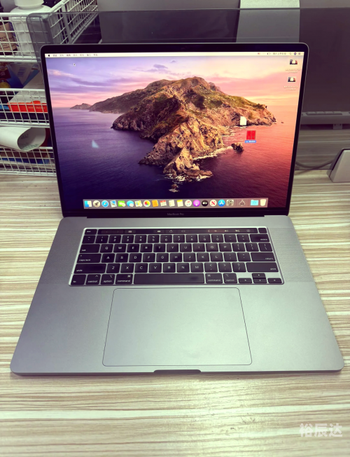 苹果MACBOOKPRO13苹果MACBOOKPRO13，高效与便携的完美结合-第3张图片