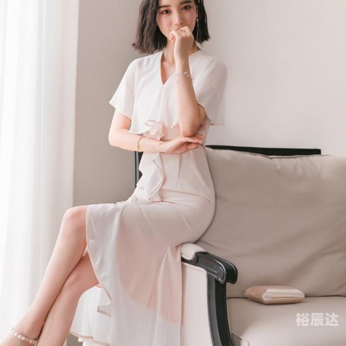 色小姐网站色小姐网站，诱惑与诱惑力的交织-第1张图片