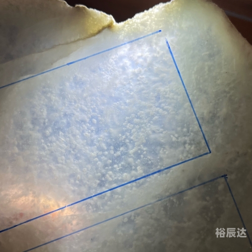 高冰种翡翠原石价格高冰种翡翠原石价格，市场与价值-第2张图片
