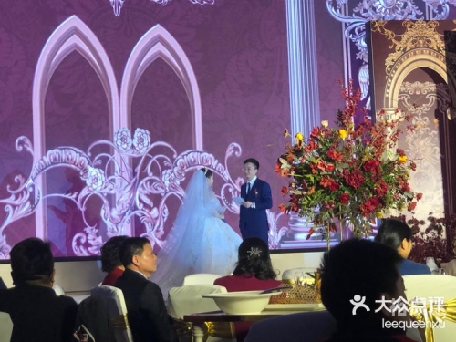 白金汉爵官网白金汉，历史与现代的交织之城-第2张图片