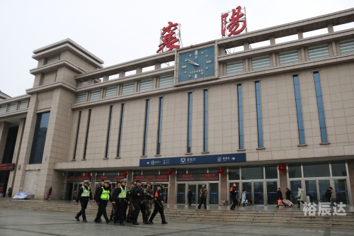 襄阳火车站襄阳火车站，历史与现代的交汇点-第2张图片