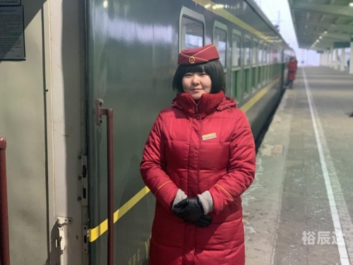 地铁女汉子地铁女汉子，城市中的独立力量