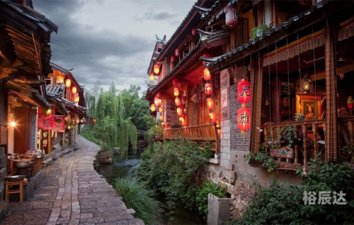 北京到丽江北京到丽江，一段美丽的旅程