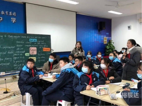 金彩网，引领数字时代的璀璨之网