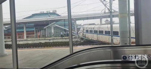 动车D2809动车D2809，穿梭时空的旅行-第1张图片