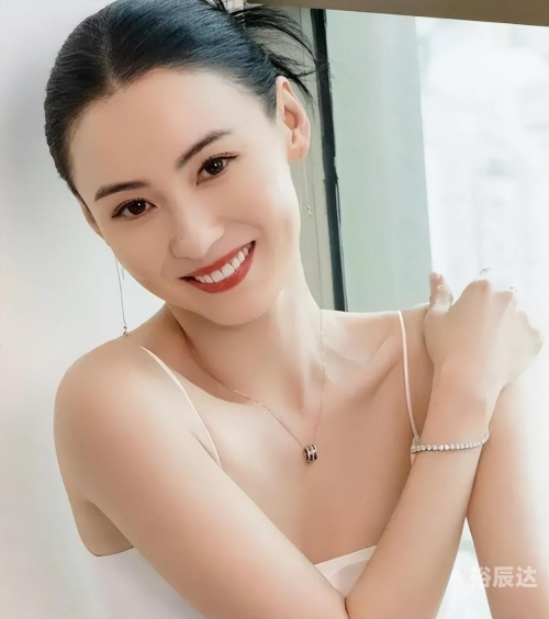 香港美女图片香港美女图片，魅力四溢的时尚风情-第1张图片