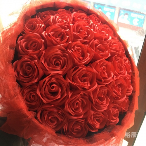 蓝色妖姬竟然是这样制作出来的蓝色妖姬，神秘制作背后的秘密