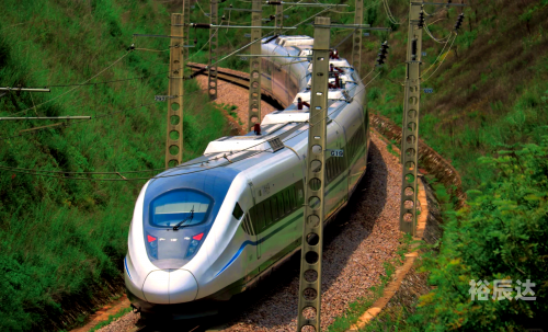动车D2809经过站点动车D2809，穿梭时空的旅行者-第1张图片