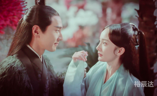 青柠在线观看高清电视剧荣耀芳草第7色，色彩的奥秘与魅力-第2张图片
