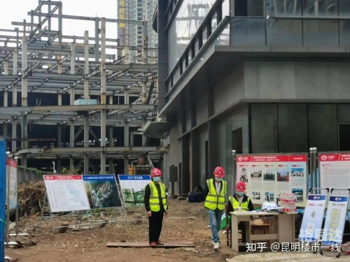 十四亿救济金发给死人，悲凉与希望交织-第2张图片