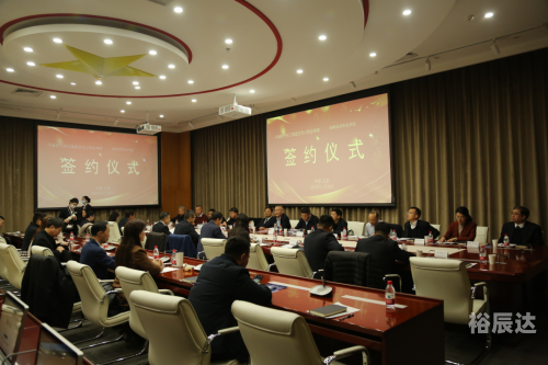信阳市六高，教育新篇章
