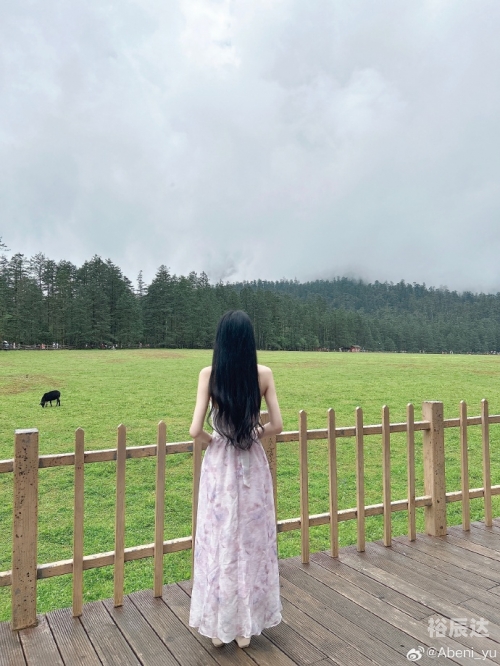 蓝月聊天室，畅聊情感与思想的乐园-第2张图片