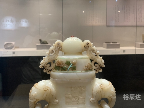 大版六合皇，古代皇权的象征