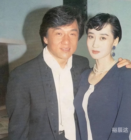 高岗和李连杰有关系吗高岗与李连杰的关系揭秘
