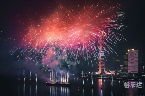 2024澳门精准正版大全2024澳门精准正版，回归之路的辉煌篇章-第1张图片