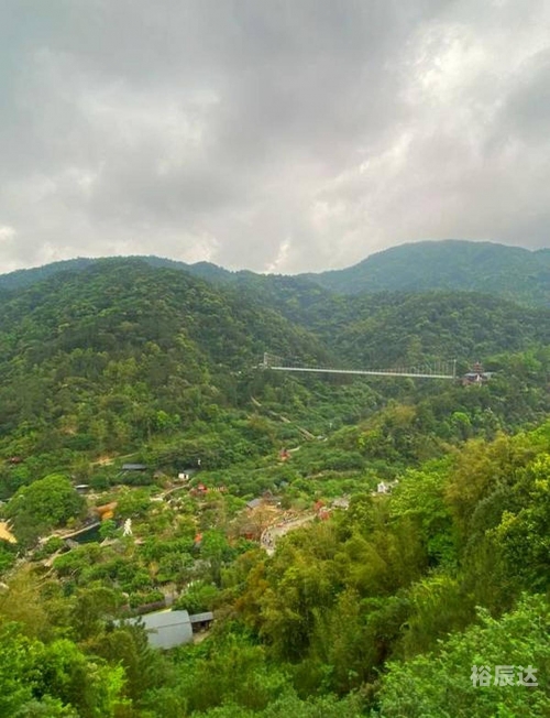 新兴旅游景点大全介绍新兴旅游景点大全