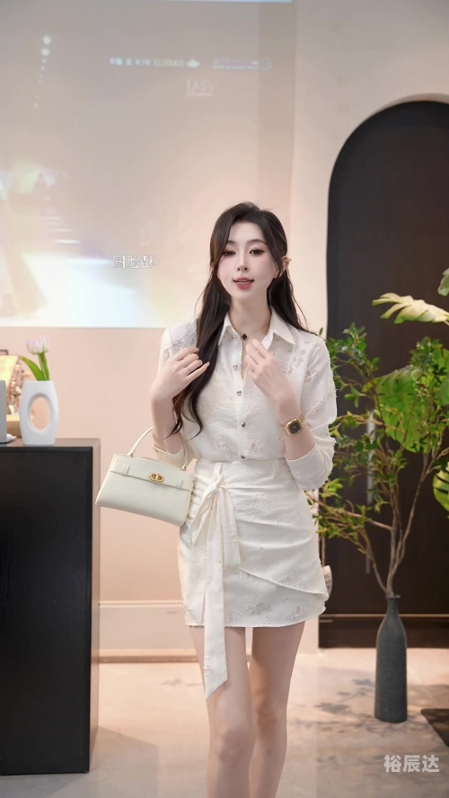 关键词，7775CF网附近人约拍答案